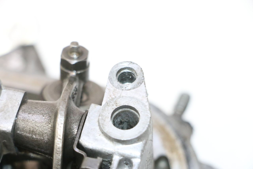 photo de CULASSE HONDA SCV LEAD 100 (2003 - 2007) - Marquages et références