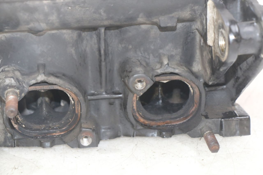 photo de CULASSE TRIUMPH SPRINT ST 955 (1999 - 2001) - Vue rapprochée