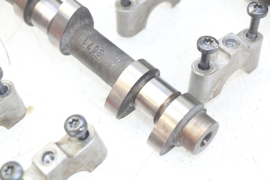 photo de CULASSE TRIUMPH SPRINT ST 955 (1999 - 2001) - Zoom état d’usage