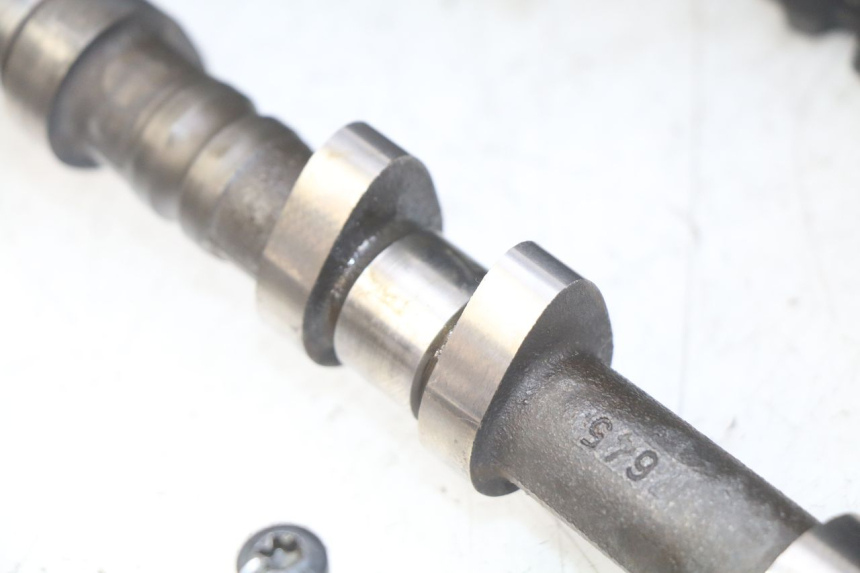 photo de CULASSE TRIUMPH SPRINT ST 955 (1999 - 2001) - Points de fixation