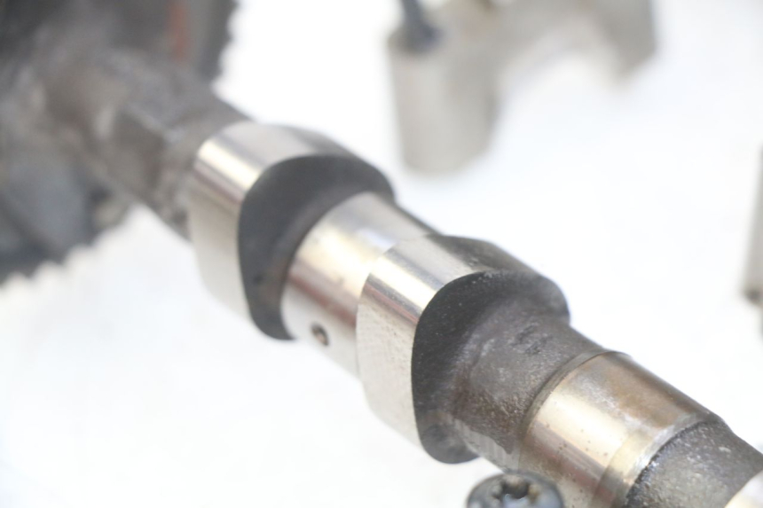 photo de CULASSE TRIUMPH SPRINT ST 955 (1999 - 2001) - Détails caractéristiques