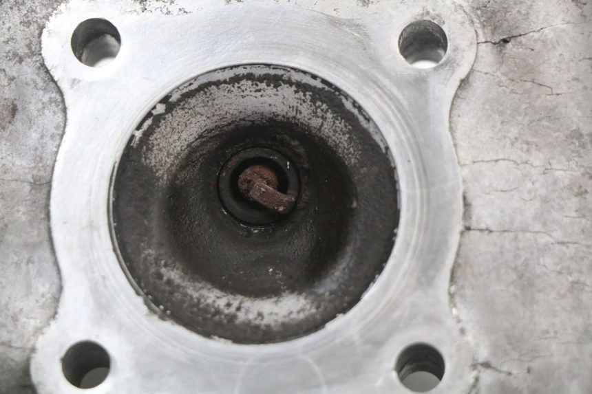 photo de CULASSE PEUGEOT STREETZONE 2T 50 (2014 - 2019) - État de surface