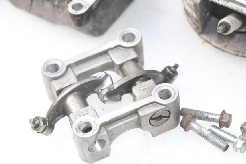 photo de CULASSE PEUGEOT V-CLIC VCLIC 50 (2007 - 2013) - Détails caractéristiques