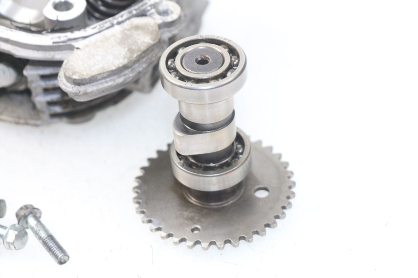 photo de CULASSE PEUGEOT V-CLIC VCLIC 50 (2007 - 2013) - Marquages et références