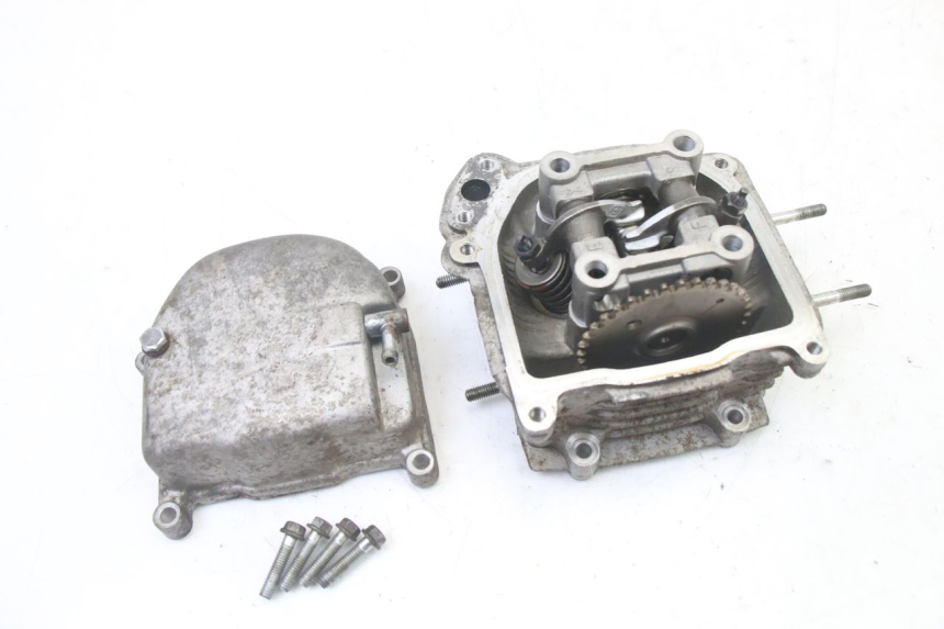 photo de CULASSE PEUGEOT V-CLIC VCLIC 50 (2007 - 2013) - Inspection visuelle