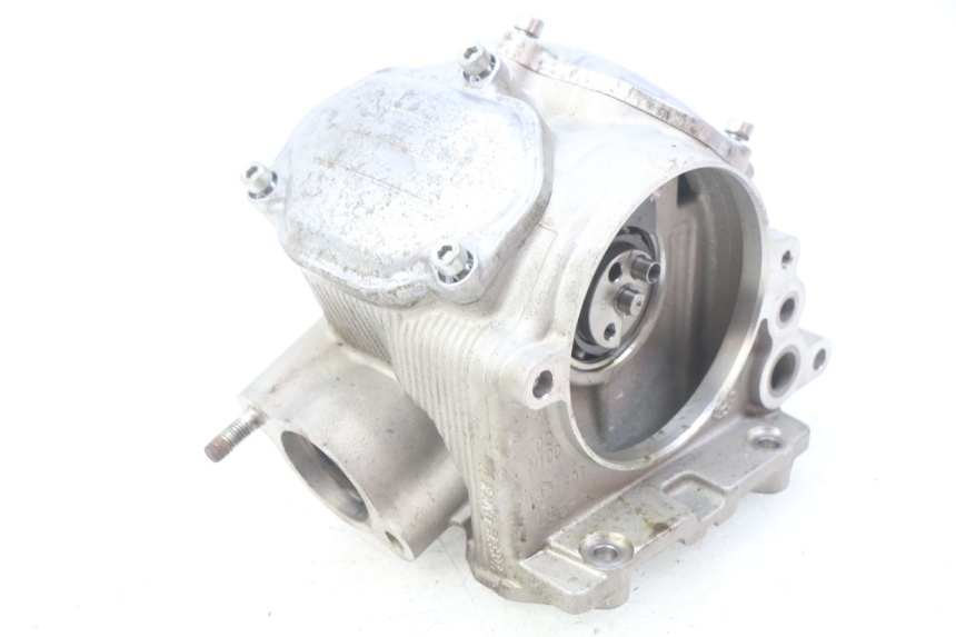 photo de CULASSE PIAGGIO VESPA GTS IGET ABS 125 (2017 - 2023) - Points de fixation