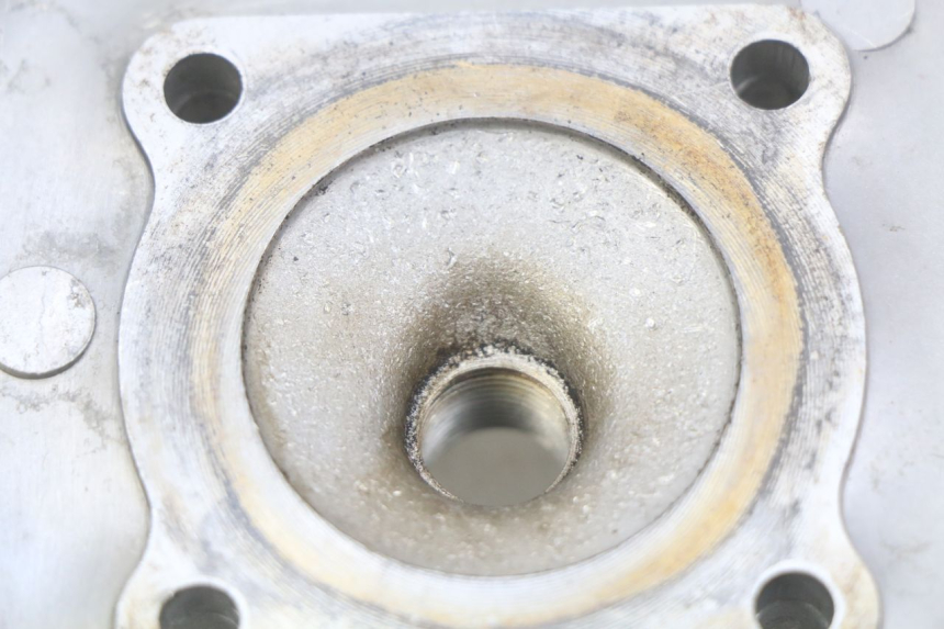 photo de CULASSE PIAGGIO VESPA LX 2T 50 (2005 - 2013) - Autre angle de vue