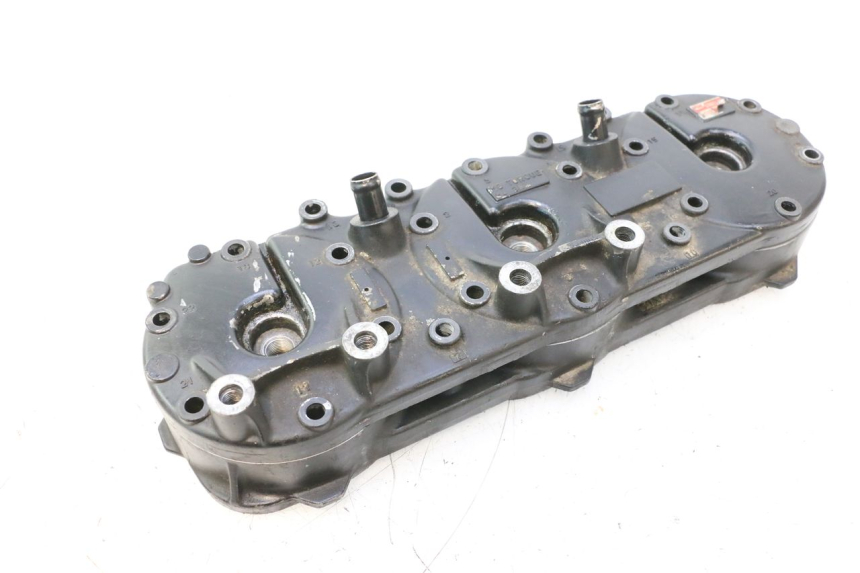 photo de CULASSE YAMAHA WAVE RUNNER GP R 1200 (2000 - 2003) - Détails caractéristiques