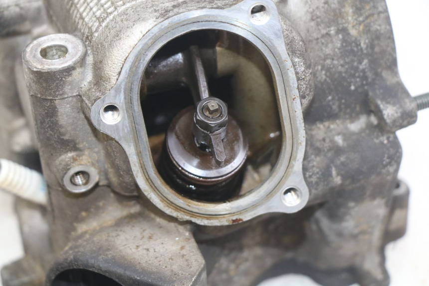 photo de CULASSE YAMAHA X-MAX XMAX 250 (2006 - 2009) - Inspection visuelle