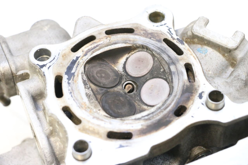 photo de CULASSE YAMAHA X-MAX XMAX 125 (2010 - 2013) - Autre angle de vue