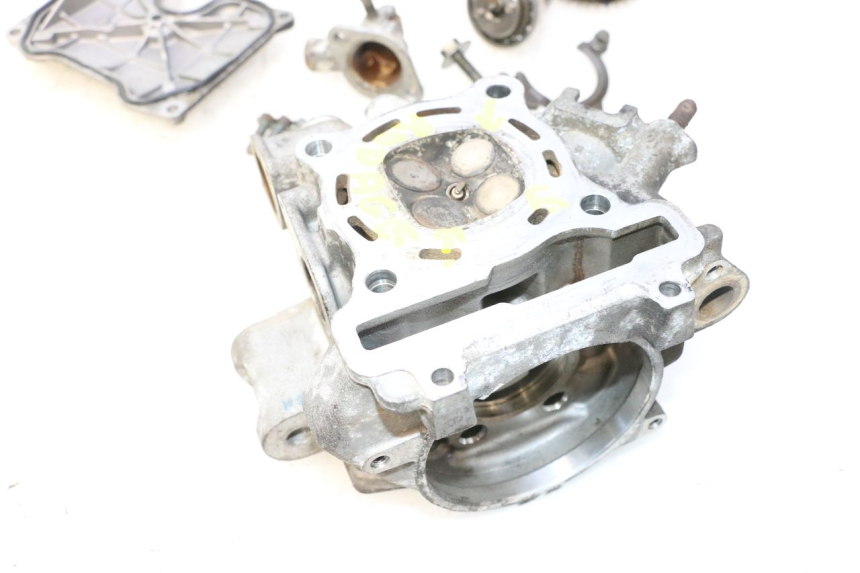 photo de CULASSE YAMAHA XMAX X-MAX 125 (2006 - 2009) - Autre angle de vue