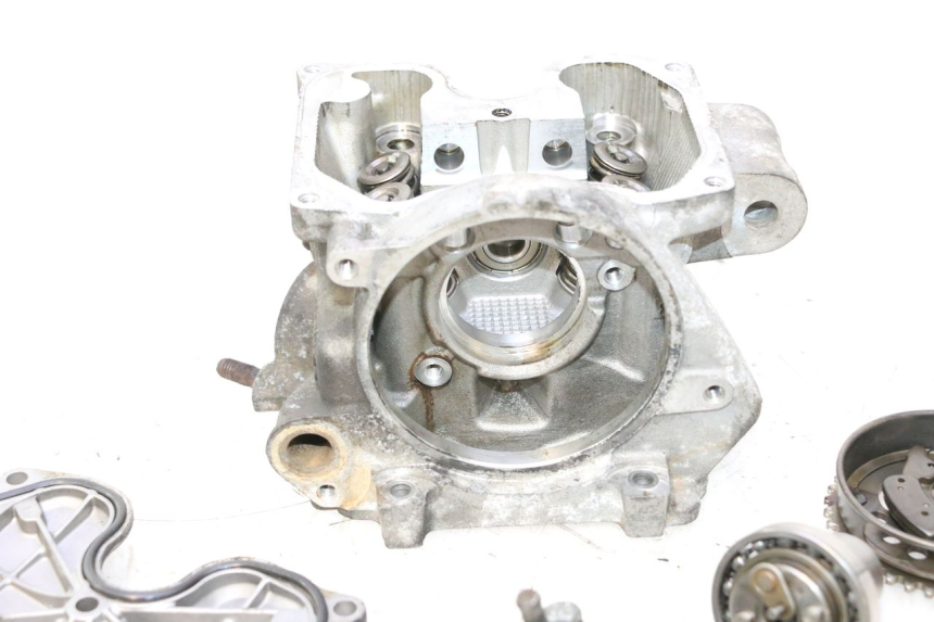 photo de CULASSE YAMAHA XMAX X-MAX 125 (2006 - 2009) - Points de fixation
