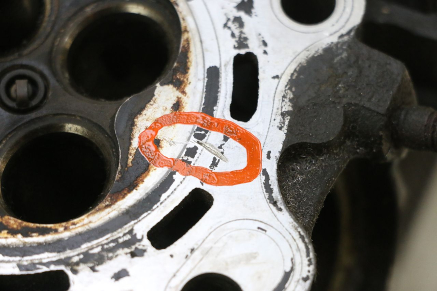 photo de CULASSE YAMAHA XJ6 ABS 600 (2008 - 2016) - Points de fixation