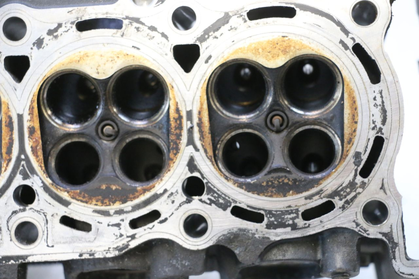 photo de CULASSE YAMAHA XJ6 ABS 600 (2008 - 2016) - État de surface