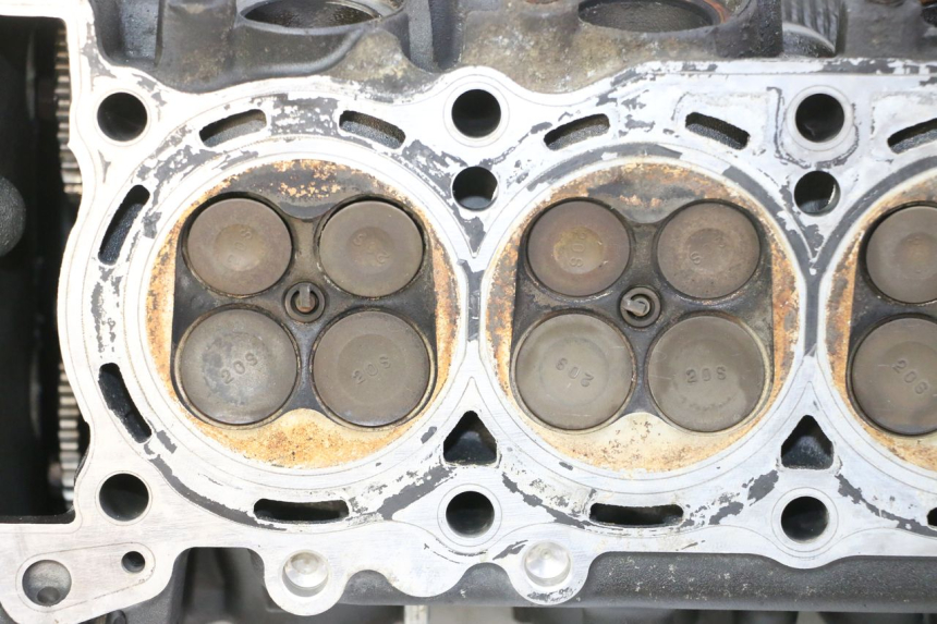 photo de CULASSE YAMAHA XJ6 600 (2008 - 2016) - Zoom qualité