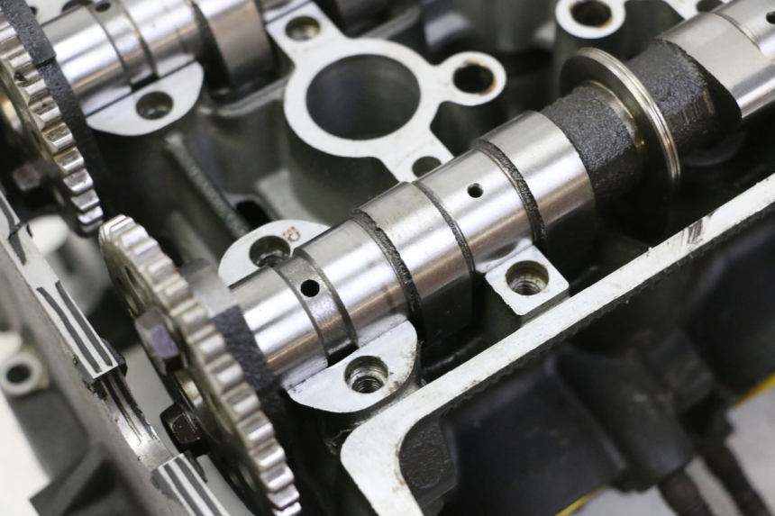 photo de CULASSE YAMAHA XJ6 600 (2008 - 2016) - Détails caractéristiques