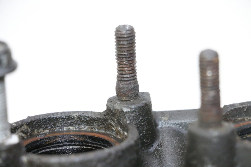 photo de CULASSE YAMAHA XJ6 600 (2008 - 2016) - Marquages et références