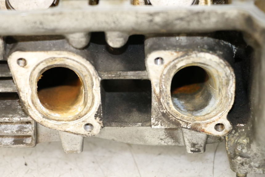 photo de CULASSE YAMAHA XJ600 XJ DIVERSION 600 (1992 - 1997) - Détails caractéristiques