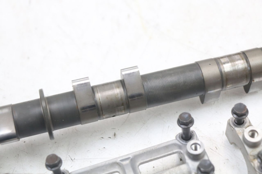 photo de CULASSE YAMAHA FJR ABS 1300 (2006 - 2012) - Inspection visuelle