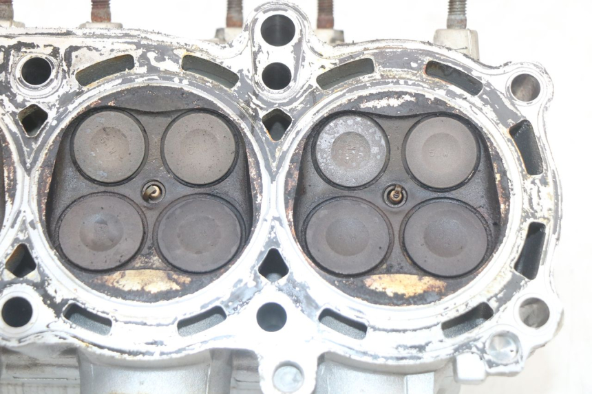 photo de CULASSE YAMAHA FJR ABS 1300 (2006 - 2012) - Zoom état d’usage