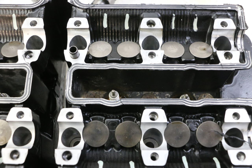 photo de CULASSE YAMAHA FZS FAZER 600 (2001 - 2003) - Angle alternatif