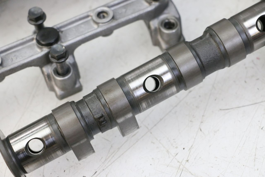 photo de CULASSE YAMAHA FZS FAZER 600 (2001 - 2003) - Détail de la pièce