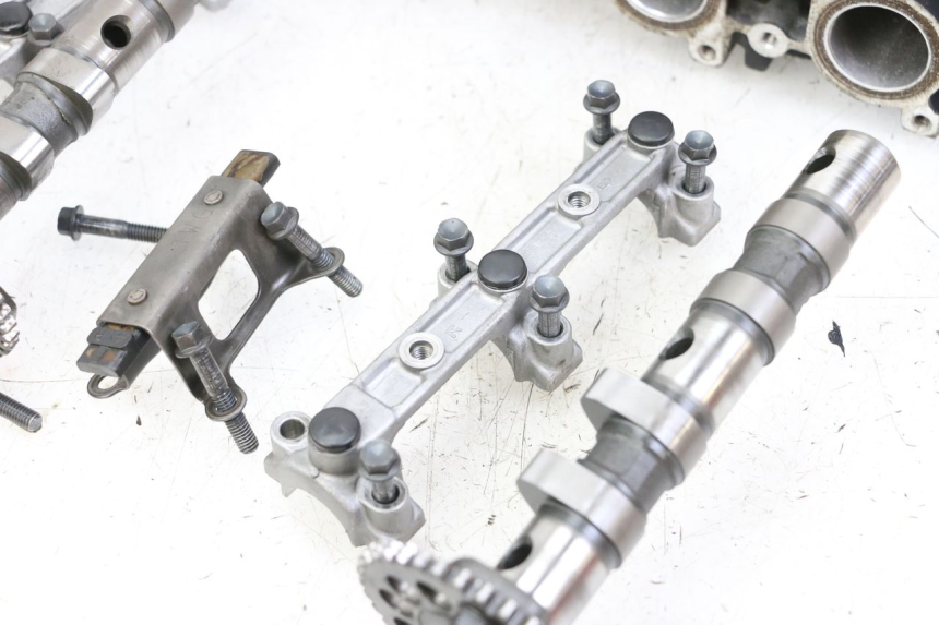 photo de CULASSE YAMAHA FZS FAZER 600 (2001 - 2003) - Marquages et références