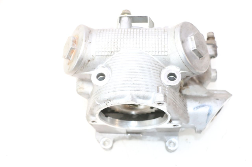 photo de CULASSE YAMAHA YP MAJESTY 125 (1998 - 2001) - Autre angle de vue