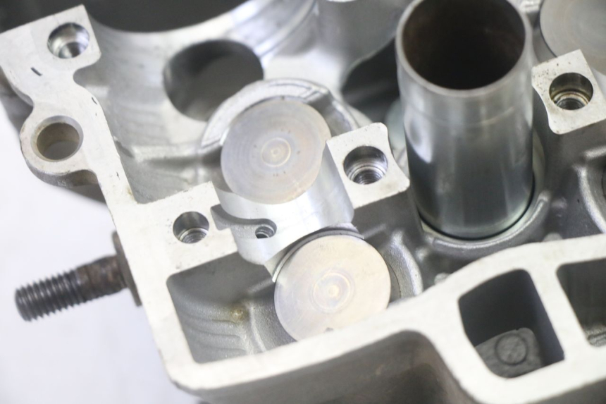 photo de CULASSE YAMAHA YZ-F YZF 250 (2014 - 2018) - Aperçu profil