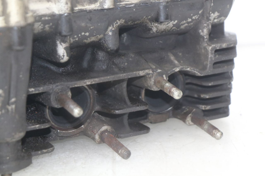 photo de CULASSE KAWASAKI ZR7 ZR-7 S 750 (1999 - 2004) - Inspection visuelle