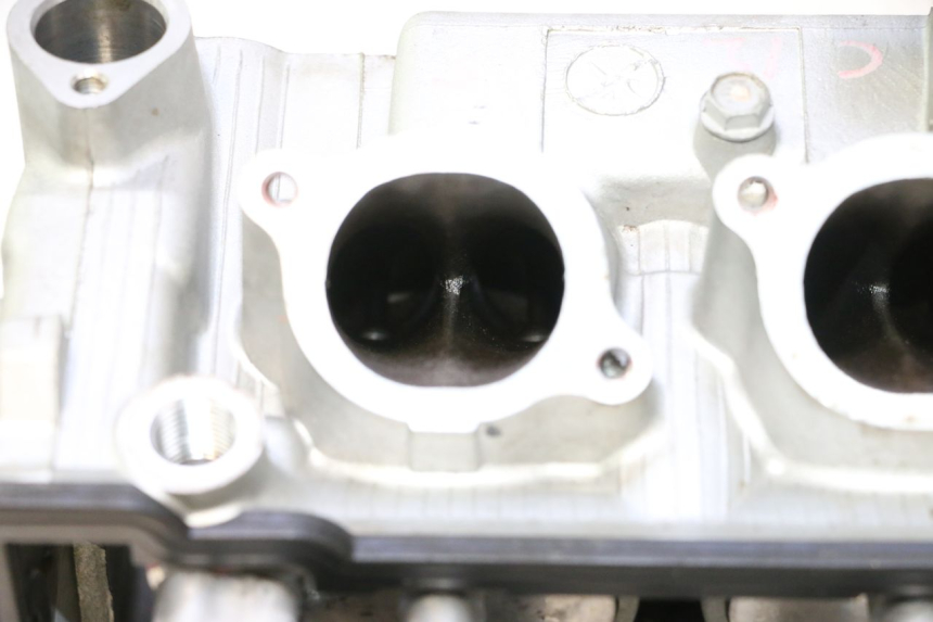photo de CULASSE KAWASAKI ZX-6R ZX6R 600 (2000 - 2002) - Zoom composants