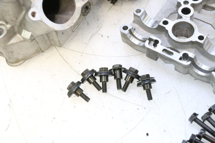 photo de CULASSE KAWASAKI ZX-6R ZX6R 600 (2000 - 2002) - Marquages et références