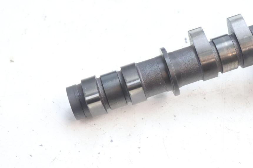 photo de CULASSE KAWASAKI ZZR 600 (1995 - 2004) - Gros plan technique