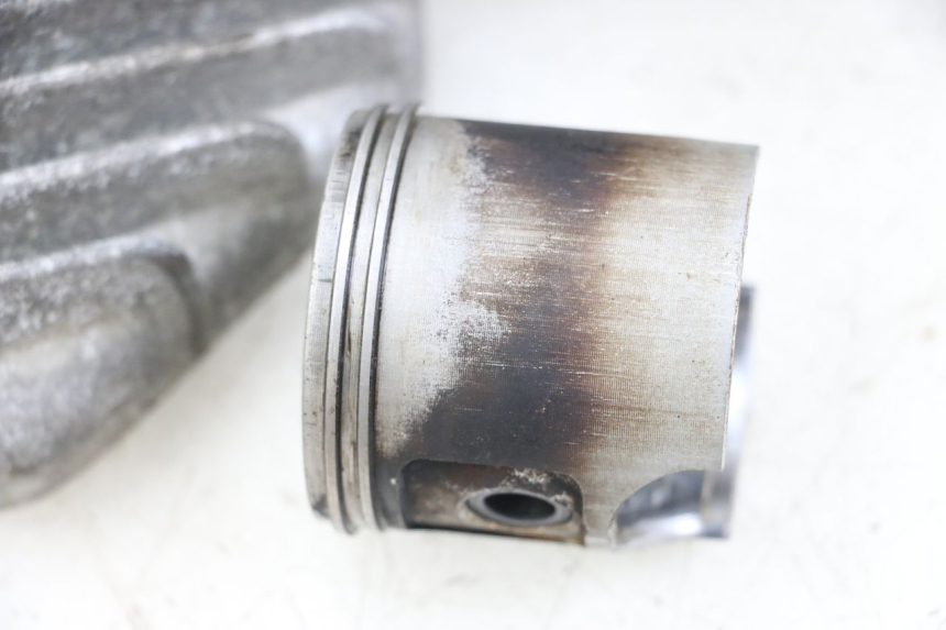 photo de CYLINDRE PEUGEOT BUXY 50 (1993 - 1998) - Focus structure