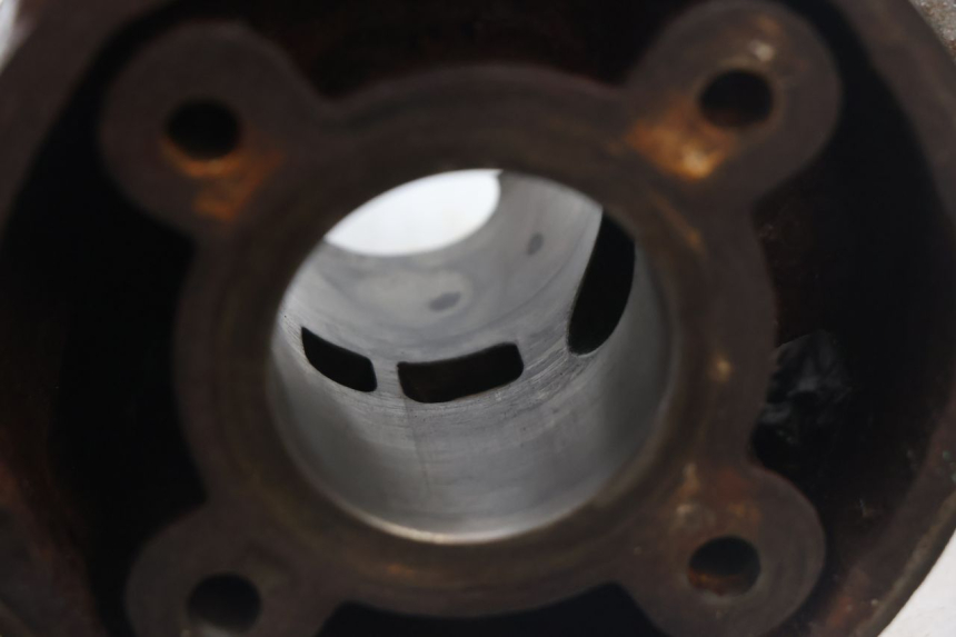photo de CYLINDRE HM HONDA DERAPAGE 50 (2007 - 2009) - Autre angle de vue