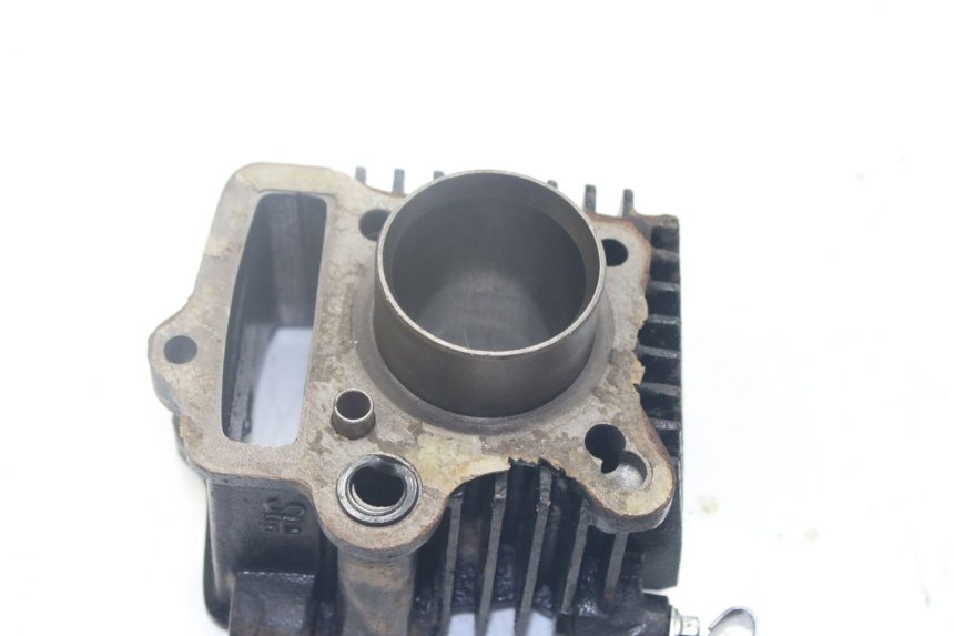 photo de CYLINDRE CHINESE QUAD ENFANT ATV PUMA 50 - Gros plan technique