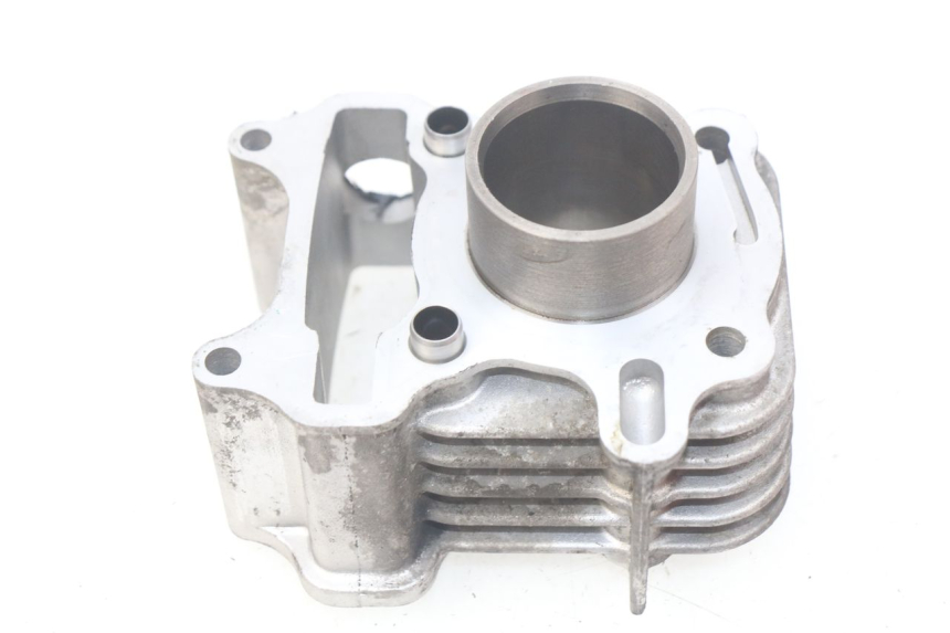 photo de CYLINDRE SYM ORBIT III 3 4T 50 (2018 - 2021) - Vue d’ensemble