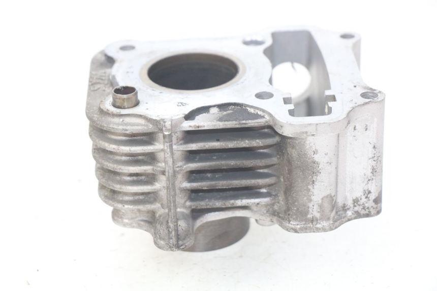 photo de CYLINDRE SYM ORBIT III 3 4T 50 (2018 - 2021) - État de surface