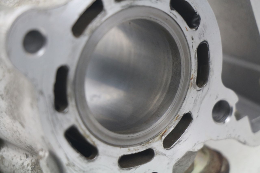 photo de CYLINDRE MBK OVETTO 4T 50 (2008 - 2016) - Gros plan technique