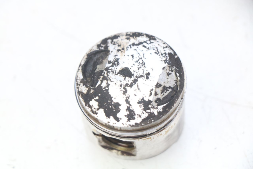 photo de CYLINDRE PISTON KYMCO AGILITY 4T 50 (2005 - 2018) - Vue rapprochée