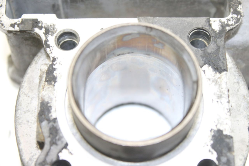 photo de CYLINDRE PISTON KYMCO AGILITY 4T 50 (2005 - 2018) - Autre angle de vue