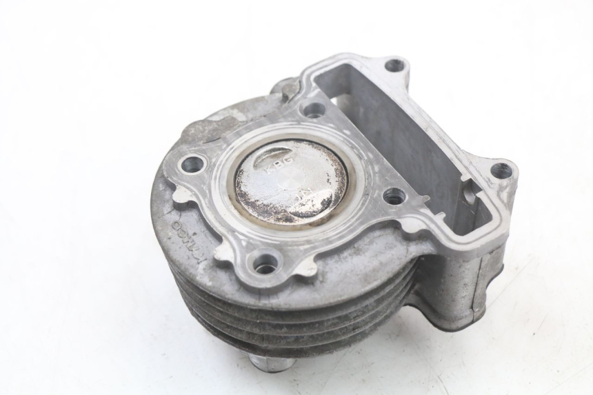 photo de CYLINDRE PISTON KYMCO AGILITY 4T 50 (2005 - 2018) - Autre angle de vue