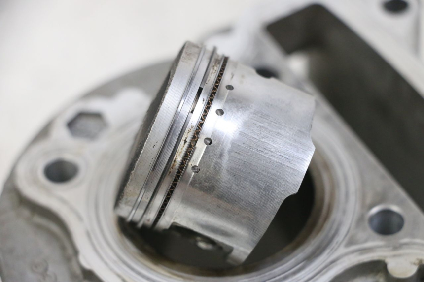 photo de CYLINDRE PISTON KYMCO AGILITY 4T 50 (2018 - 2022) - Photo complémentaire