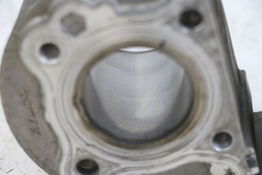 photo de CYLINDRE PISTON KYMCO AGILITY 4T 50 (2018 - 2022) - Points de fixation