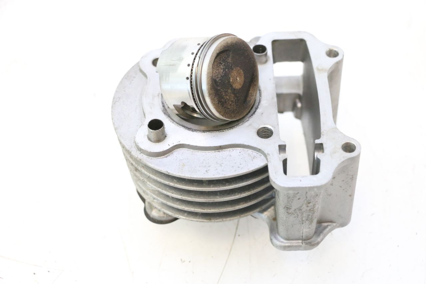 photo de CYLINDRE PISTON KYMCO AGILITY 4T 50 (2005 - 2018) - Vue principale