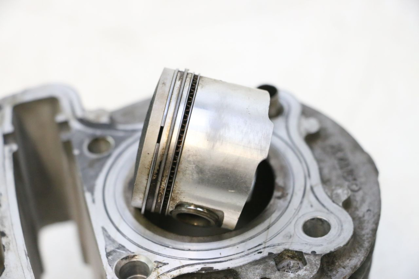 photo de CYLINDRE PISTON KYMCO AGILITY PREMIUM 50 (2007 - 2010) - Zoom qualité