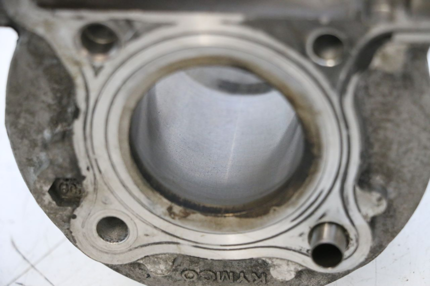 photo de CYLINDRE PISTON KYMCO AGILITY PREMIUM 50 (2007 - 2010) - Points de fixation