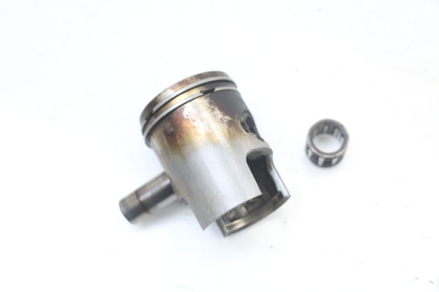 photo de CYLINDRE PISTON APRILIA SR MOTARD 50 (2012 - 2018) - État de surface