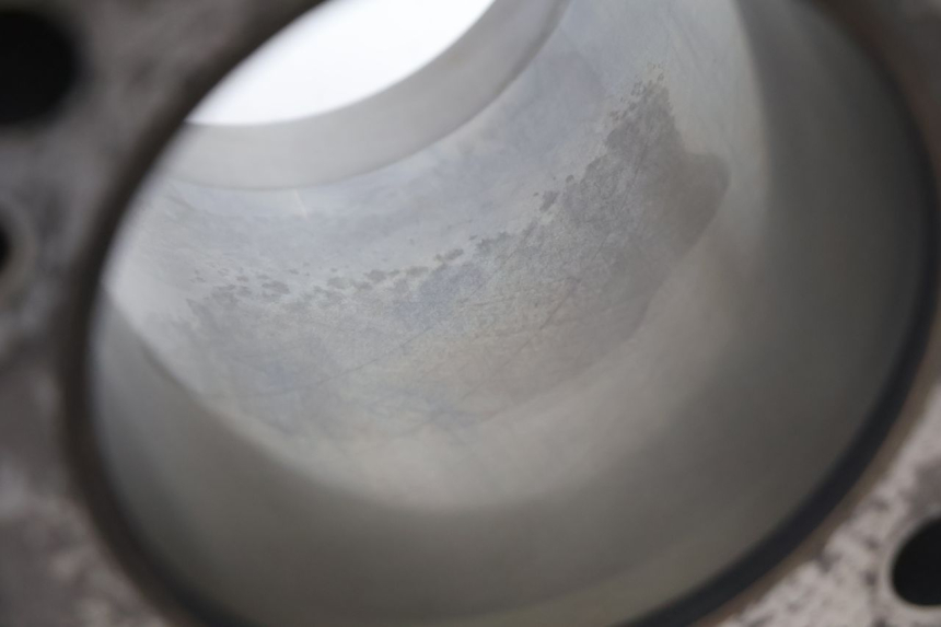 photo de CYLINDRE PISTON ARRIERE HARLEY DAVIDSON ROAD GLIDE FLTRXSE 1920 (2018 - 2022) - Détails caractéristiques
