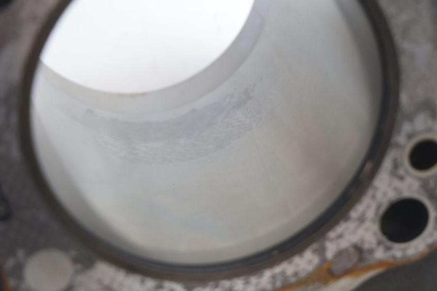 photo de CYLINDRE PISTON ARRIERE HARLEY DAVIDSON ROAD GLIDE FLTRXSE 1920 (2018 - 2022) - Marquages et références